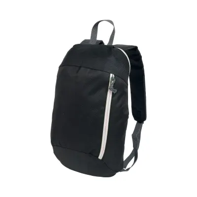 Rucsac negru din poliester 600D, cu 2 buzunare și fermoare colorate. Curele și spate căptușite – cu logo-ul firmei